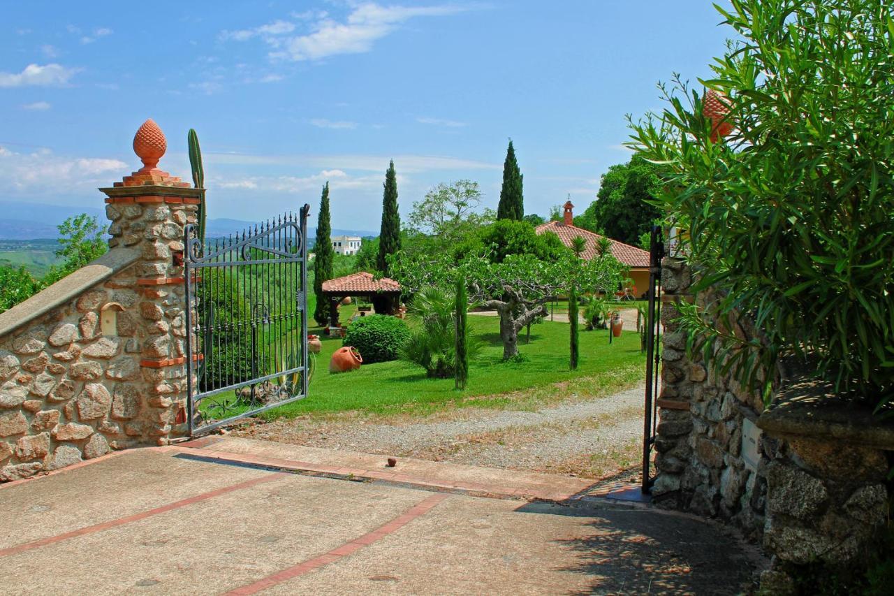 Tenuta Foderaro Amaroni Esterno foto